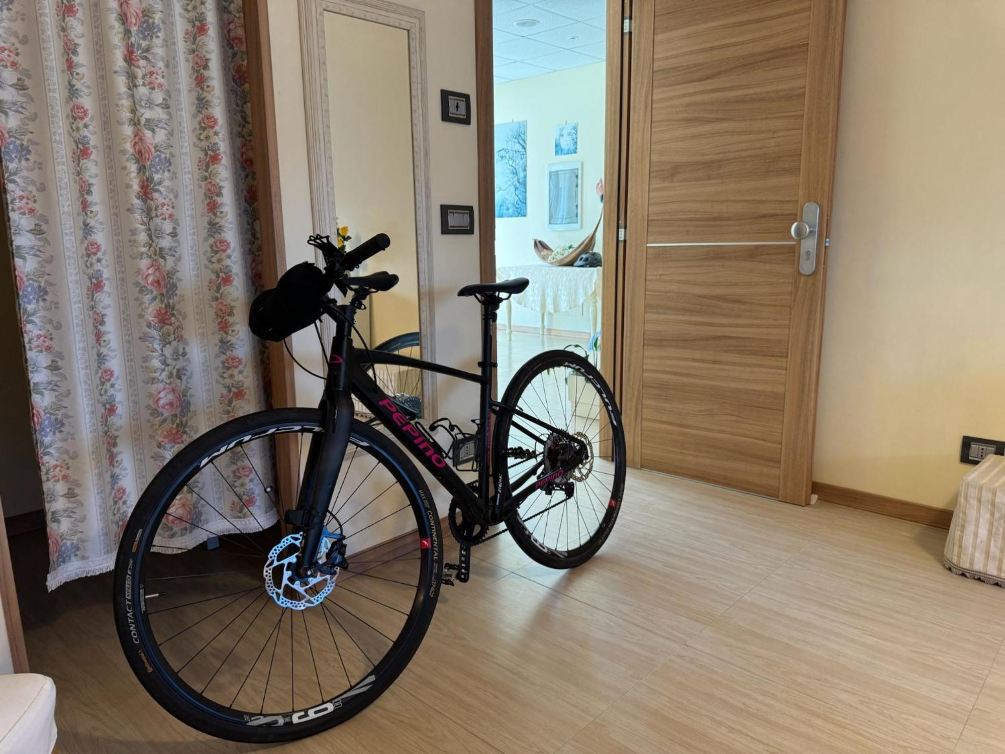 B&B Eremes Кунео Экстерьер фото